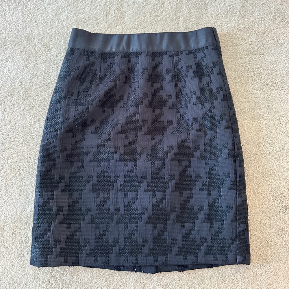 Beautiful, black pencil skirt. Ribbon trim, perfect for holidays!